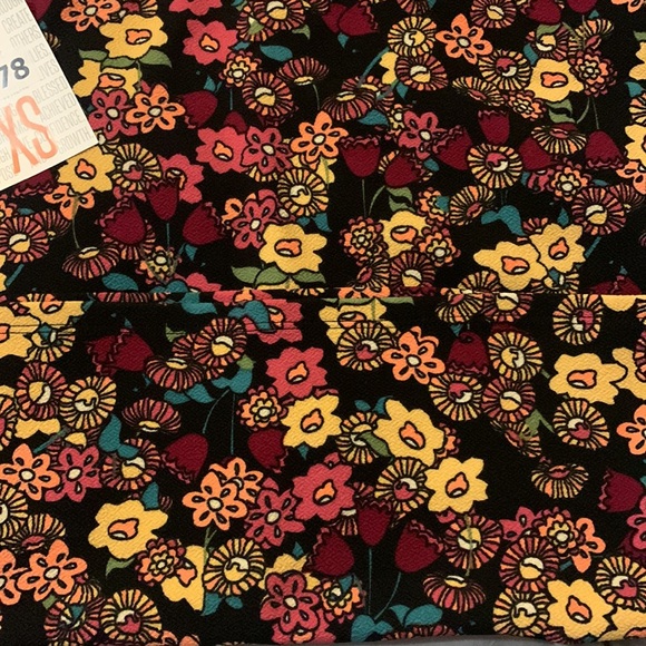 XS Floral LuLaRoe Cassie Pencil Skirt - NWT - Picture 2 of 5